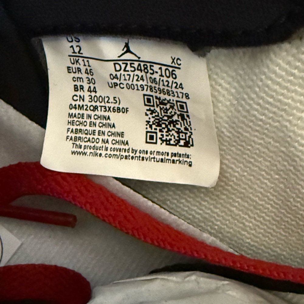 Jordan 1 Retro High OG Black Toe Reimagined DZ5485-106 Varsity Red White Sz 12 - Picture 9 of 11